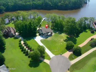 127 Pailin Creek Road, Elizabeth City, NC 27909 — 4-bedroom home in Pailin Creek Landing, Elizabeth City, NC, photo 3 of 59: Drone Pic 2
