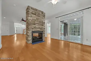 200 Shore Point Drive, Wilmington, NC 28411 — 4-bedroom home in Bayshore Crossing, Wilmington, NC, photo 24 of 71