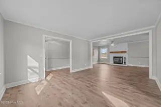 219 Leon Drive, Greenville, NC 27858 — 3-bedroom home in Lake Glenwood, Greenville, NC, photo 4 of 34: 28-web-or-mls-LHV_8194