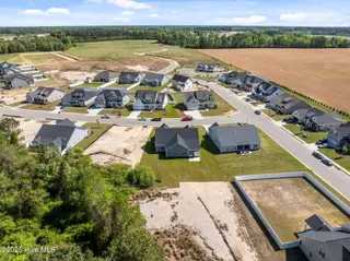 911 Hunter Grace Drive, Winterville, NC 28590 – photo 8: 8-web-or-mls-DJI_0168