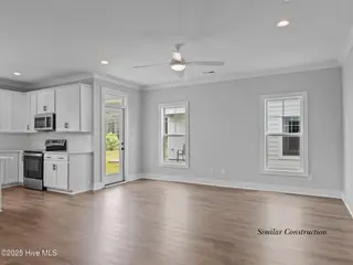 127 Freedom Park Road, Beaufort, NC 28516 – photo 3: Living Area
