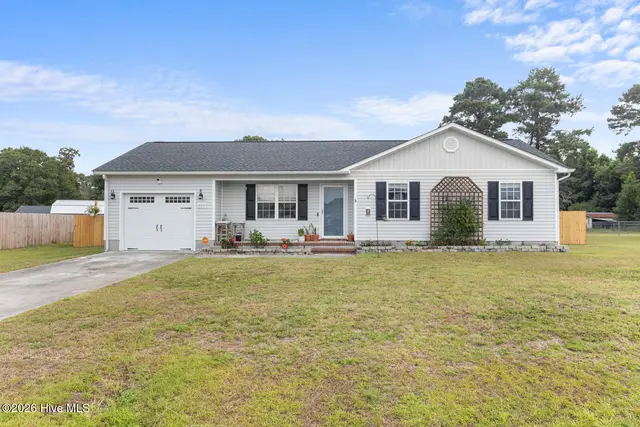 203 Wingspread Lane, Beulaville, NC 28518