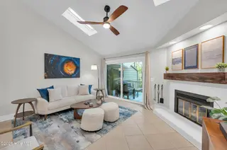 207 Saint Luke Court, Wilmington, NC 28409 — 2-bedroom waterfront townhome in Caneel Cove, Wilmington, NC, photo 2 of 34: 207 st luke ct -00007