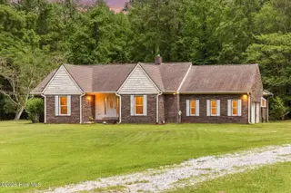 16141 Nc Highway 210, Rocky Point, NC 28457 – photo 5: 006_vstage-upscale-246232006-1778686202