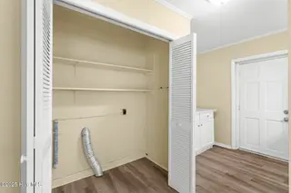 406 Carole Drive, Jacksonville, NC 28540 — 3-bedroom home in Pine Forest Acres, Jacksonville, NC, photo 23 of 42: carole-18