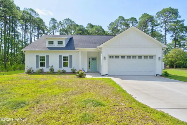 342 Shore Court NW, Calabash, NC 28467