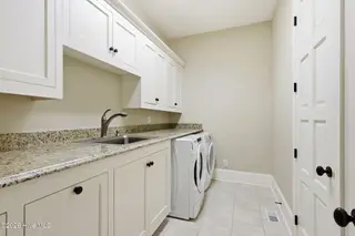 5213 Driftwood Lane, Morehead City, NC 28557 – photo 22: Laundry Room