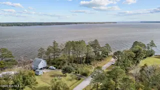 211 S River Drive, Beaufort, NC 28516 – photo 14: 13-web-or-mls-DJI_20241115131341_0996_D