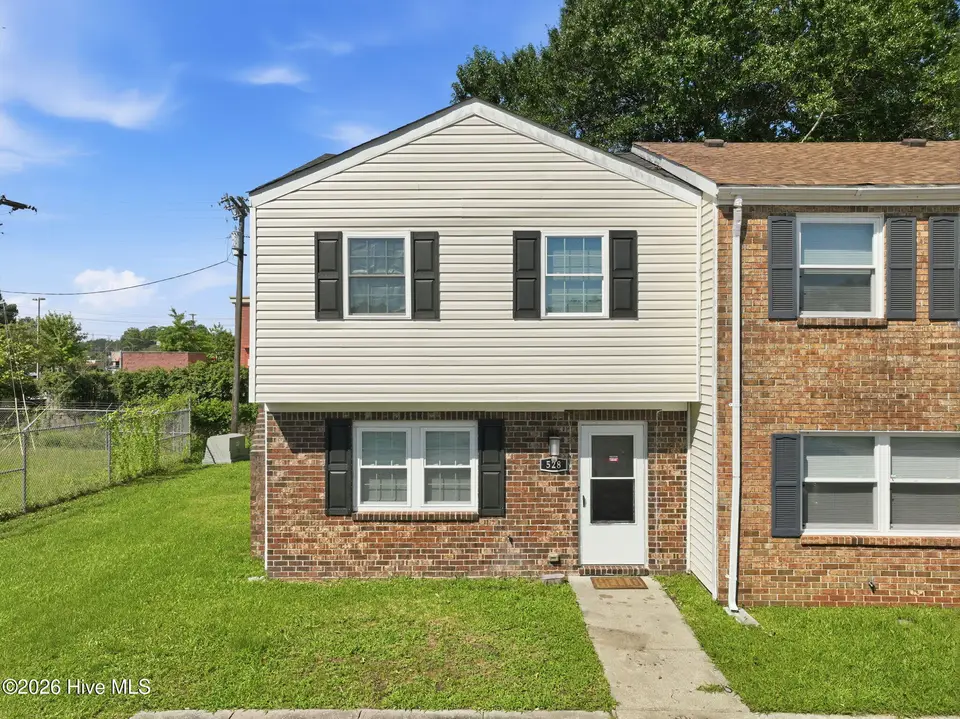 528 Myrtlewood Circle, Jacksonville, NC 28546 – photo 1 of 3