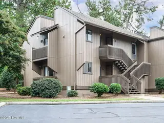 800 St Andrews Drive 260, Pinehurst, NC 28374 – photo 5: 002-1280x960-corner-view