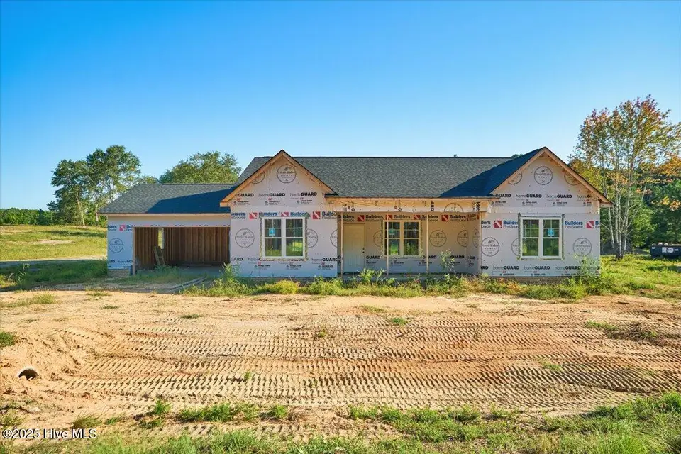 171 Spring Meadows Drive, Aberdeen, NC 28315 – photo 1 of 12: 01-1_171 Spring Meadows Dr., Aberdeen, N
