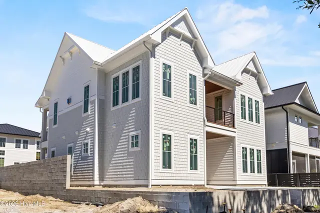 333 Airlie Road, Wilmington, NC 28403