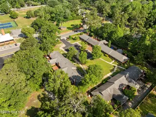 809 Greenbriar Road, Kinston, NC 28501 – photo 8: 8-web-or-mls-DJI_0318