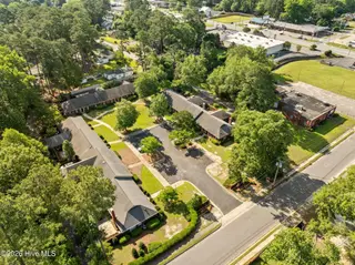 809 Greenbriar Road, Kinston, NC 28501 – photo 6: 6-web-or-mls-DJI_0316