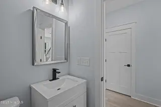 103 Star Lake Circle B, Cape Carteret, NC 28584 – photo 19: 13-web-or-mls-1S3A2710