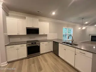 1207 Mandevilla Drive SE, Bolivia, NC 28422 – photo 10: Kitchen