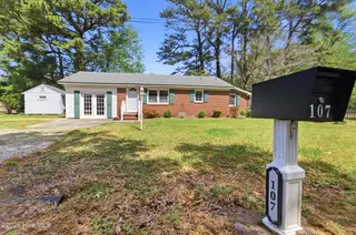 107 Marian Avenue, Elizabeth City, NC 27909 – photo 3: 4_img_1145