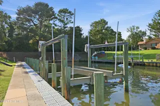 104 Sea Trace Lane, Newport, NC 28570 – photo 5: Second Lift 10,000 LB