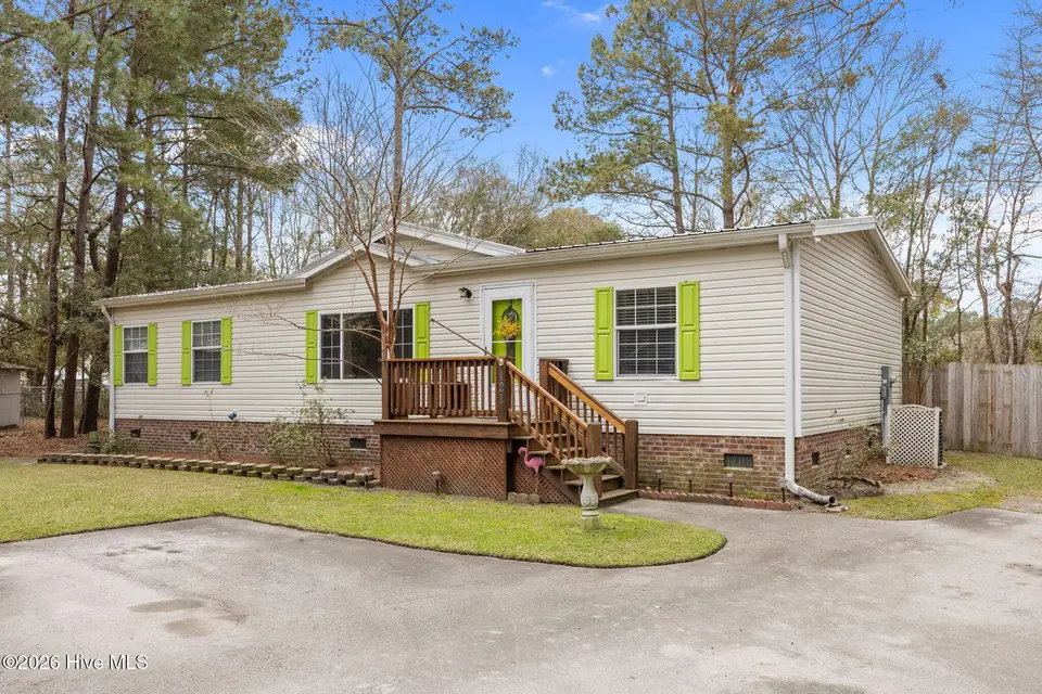 121 Bogue Forest Court, Newport, NC 28570 – photo 1 of 41: 3-web-or-mls-IMG_7196