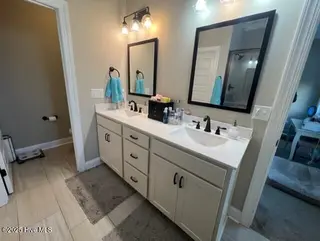 430 Lanyard Drive, Newport, NC 28570 – photo 14: Master Bath 2