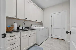 27 Pine Lake Drive, Whispering Pines, NC 28327 – photo 15: 9-web-or-mls-DSC03663