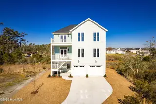 919 Calamanda Court, Morehead City, NC 28557 – photo 11: 919 Calamanda Court