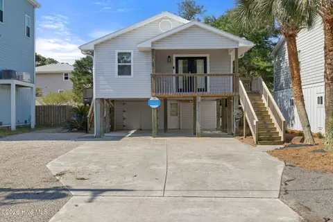 313 Greenville Ave, Carolina Beach