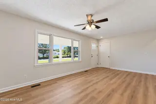 858 Maysville School Road, Mount Olive, NC 28365 — 3-bedroom home, Mount Olive, NC, photo 20 of 59: 27_2__c10_c-refine