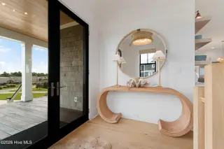 216 Radio Island Road, Morehead City, NC 28557 — 4-bedroom home in Tide Lines, Morehead City, NC, photo 5 of 56: Designer Entryway