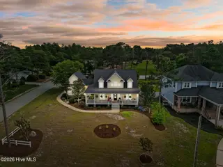 832 S Shore Drive, Southport, NC 28461 — 3-bedroom home in Boiling Spring Lakes, Southport, NC, photo 3 of 44