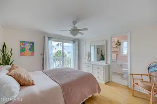 909 Carolina Beach Avenue N Unit 2b, Carolina Beach, NC 28428 – photo 23: 909CarolinaBeachAveNUnit2B(22)