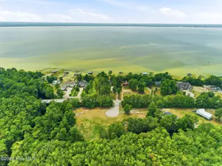 27 Big Creek Circle, Lake Waccamaw, NC 28450 – photo 7: 007_27_big_creek_circle-7_20