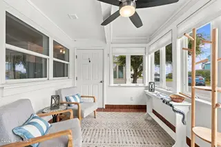 2306 Emerald Drive 1, Emerald Isle, NC 28594 — condo in Emerald Cove Condominiums, Emerald Isle, NC, photo 6 of 51: Sunroom