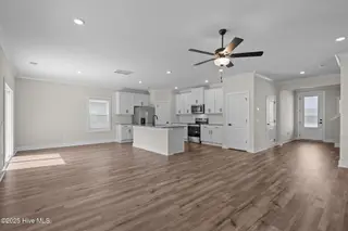 28 S Umbrella Palm Drive, Hampstead, NC 28443 – photo 5: 6-web-or-mls-DSC01621