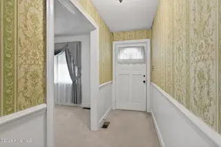 1911 Lenoir Drive E, Wilson, NC 27893 – photo 12: 12-web-or-mls-1911-lenoir-dr-e-wilson-nc