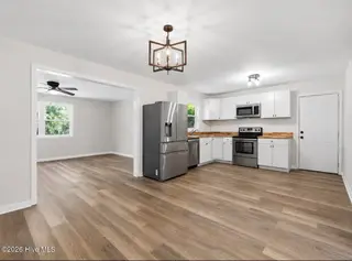 319 Lakewood Drive, Jacksonville, NC 28546 – photo 17