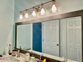 813 Plantation Drive, New Bern, NC 28562 – photo 19: Modern Fixtures