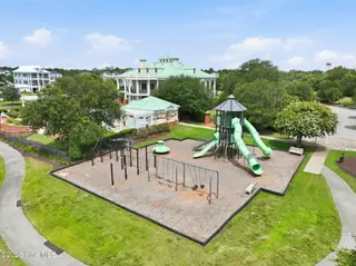 209 Cumberland Street, Newport, NC 28570 – photo 15: 21-web-or-mls-209-Cumberland-018_edit