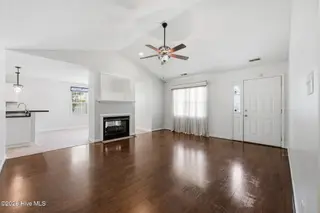 226 Monterey Circle, New Bern, NC 28562 – photo 14: 14-web-or-mls-DSC_6870_edit