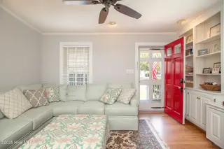 1524 Ann Street, Beaufort, NC 28516 – photo 5: Front Living room