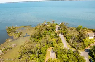 4 West Court, Pine Knoll Shores, NC 28512 – photo 10: McGinnis Point West Court