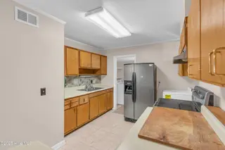265 S Kerr Avenue, Wilmington, NC 28403 – photo 5: 6_265 s kerr ave-00006