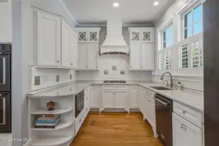 411 E Front Street, New Bern, NC 28560 – photo 12: Cooks kitchen