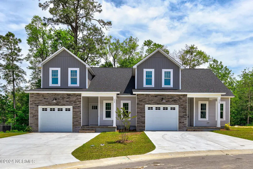 554 Timbercrest Circle SE, Bolivia, NC 28422 – photo 1 of 38: C410564F-5773-4CE3-94DB-CF8823F30B57_1_1