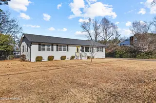 3002 Northwoods Drive, Jacksonville, NC 28540 – photo 2: 425A2382