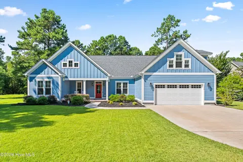 1152 Grandview Dr, Hampstead
