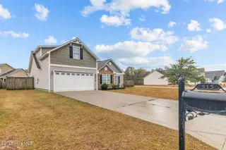 515 New Hanover Trail, Jacksonville, NC 28546 – photo 5: 5