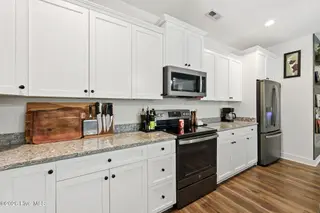 813 Bluebird Drive, New Bern, NC 28560 – photo 16: 26-web-or-mls-0C0A3860