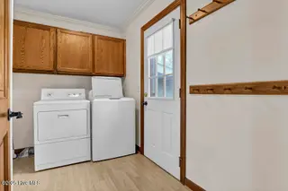 3919 Appleton Way, Wilmington, NC 28412 – photo 17: Laundry Room