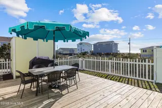 601 Emerald Drive, Emerald Isle, NC 28594 – photo 8: Patio